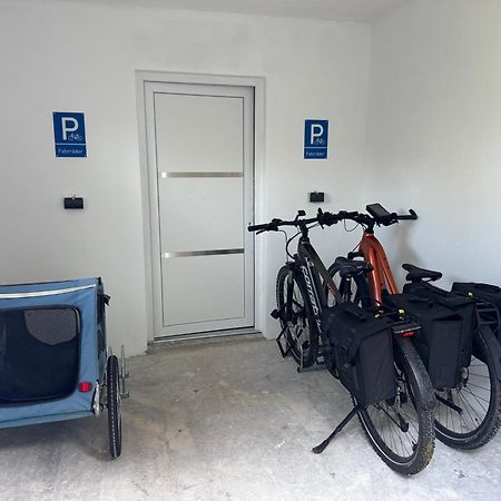 Ferienwohnung Am See Dillich - Eigener Garten - Ruhige Lage - Natur Vor Der Haustuer Borken  エクステリア 写真