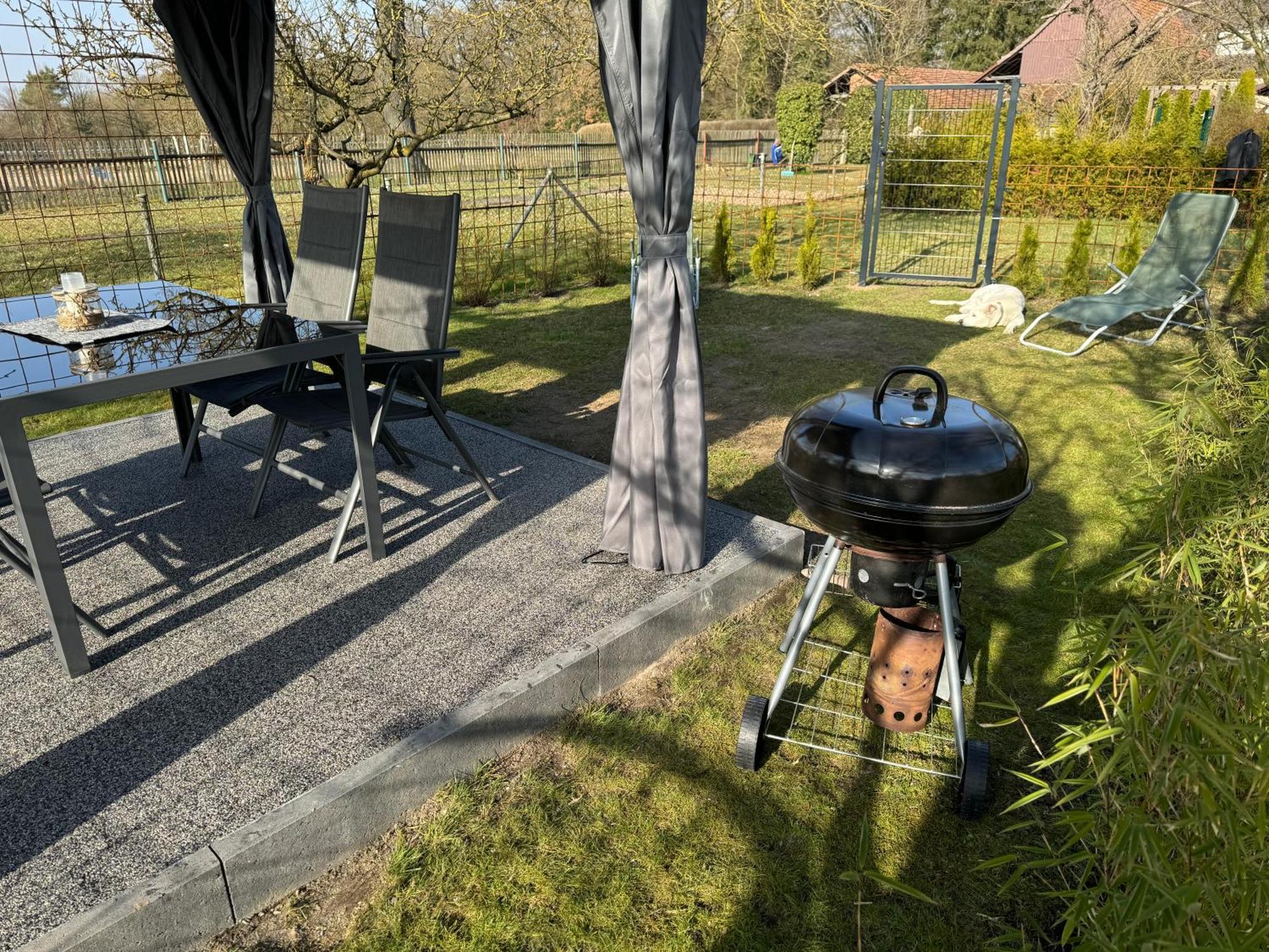 Ferienwohnung Am See Dillich - Eigener Garten - Ruhige Lage - Natur Vor Der Haustuer Borken  エクステリア 写真