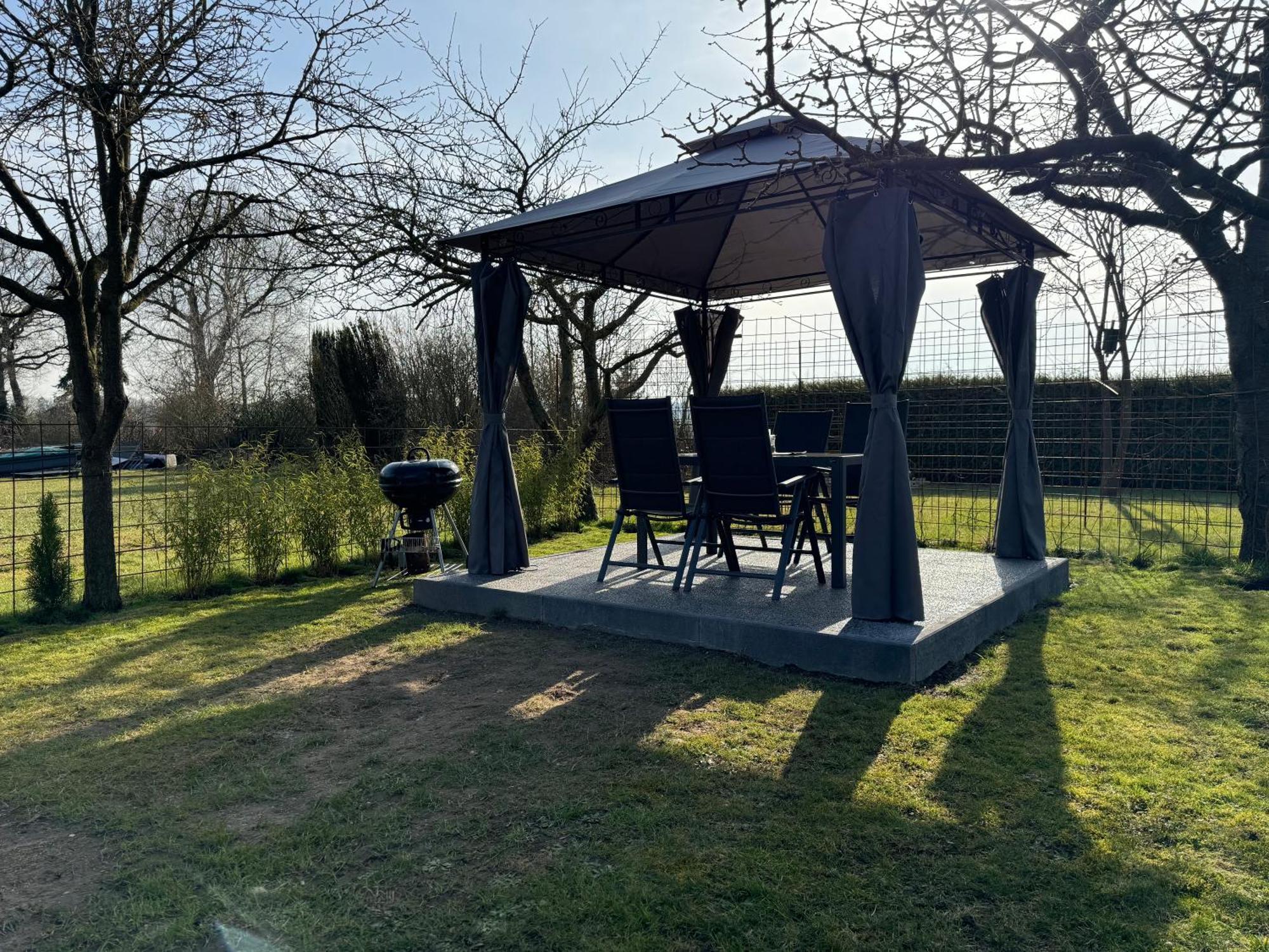 Ferienwohnung Am See Dillich - Eigener Garten - Ruhige Lage - Natur Vor Der Haustuer Borken  エクステリア 写真